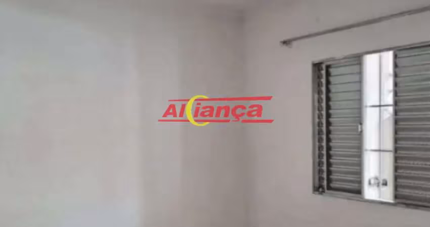 Casa residencial para alugar com 2 quartos, quintal, 4 vagas - taboão - guarulhos por r$: 2.200,00