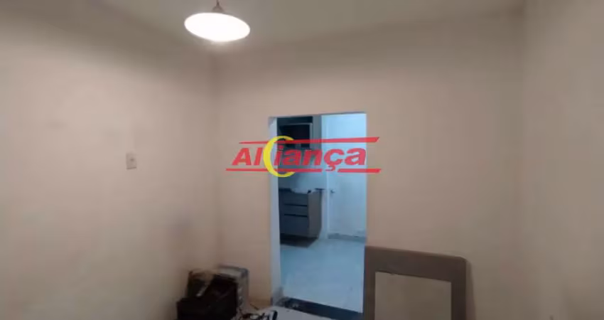 Casa de 30m², com 1 quarto para locação na  jardim rosa de franca