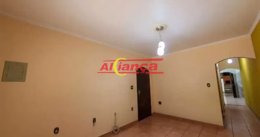 Sobrado 120m², com 2 quartos para locação no parque continental ii