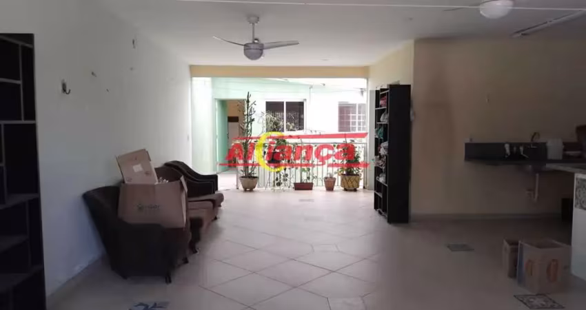 Casa em condomínio fechado com 2 quartos para alugar no Jardim Santa Clara, Guarulhos 