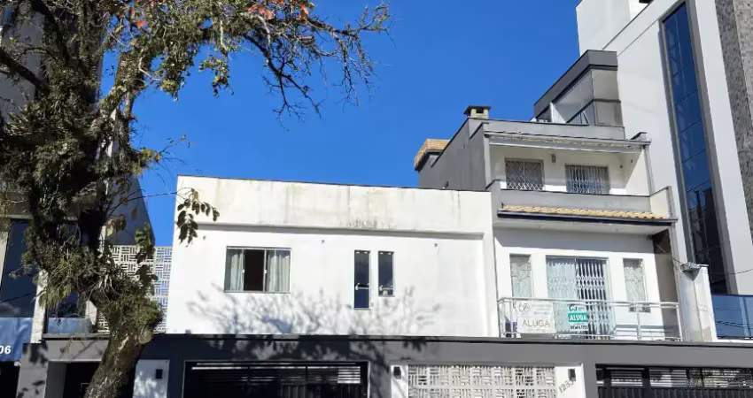 Casa para alugar no Bucarein, Joinville 