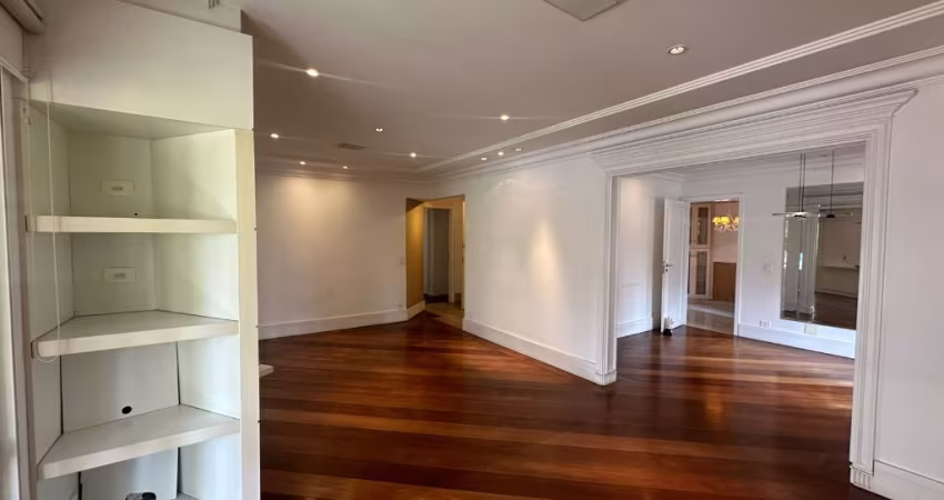 APARTAMENTO   A  VENDA  NA VILA  ANDRADE  COM 213 METROS   COM 4 DORMITORIOS  SENDO 3 SUITES,4 VAGAS