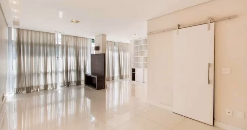 APARTAMENTO    PARA LOCAÇÃO      NO ITAIM  BIBI     COM 130  METROS  COM 4 QUARTOSE  SENDO UMA SUITES   UMA VAGA DE GARAGEM