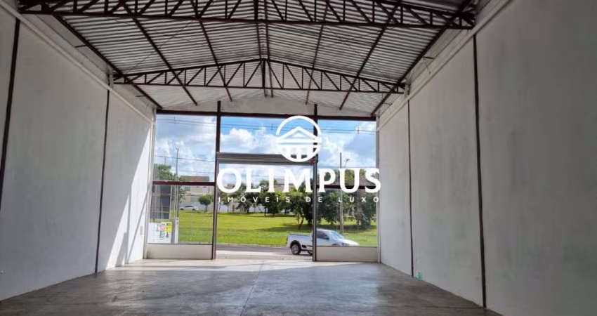 Excelente galpão de 300m² que pode ser revestido para loja.