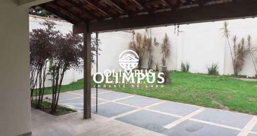 Casa recém reformada no Bairro Jardim Karaíba