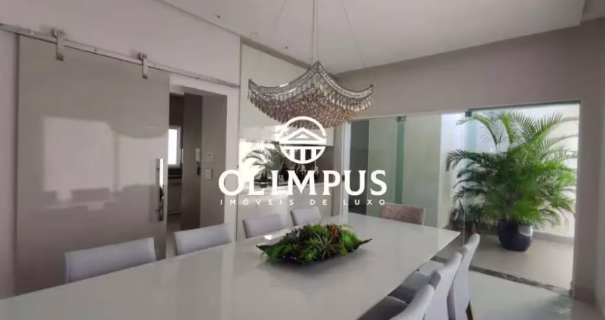 Magnífico sobrado com detalhes e acabamentos de altíssimo padrão.