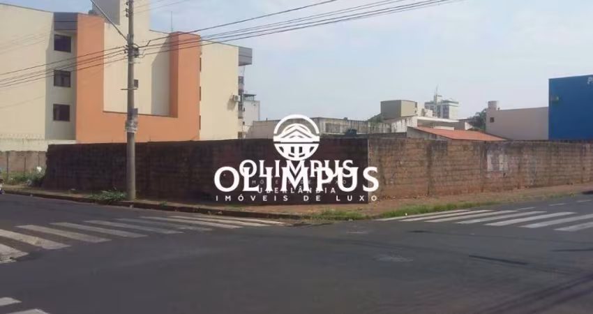 Ótimo terreno disponível para locação com 1600m² - Uberlândia/MG.