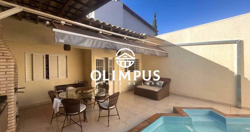 CASA NO RESIDENCIAL GRAMADO - 250m²
