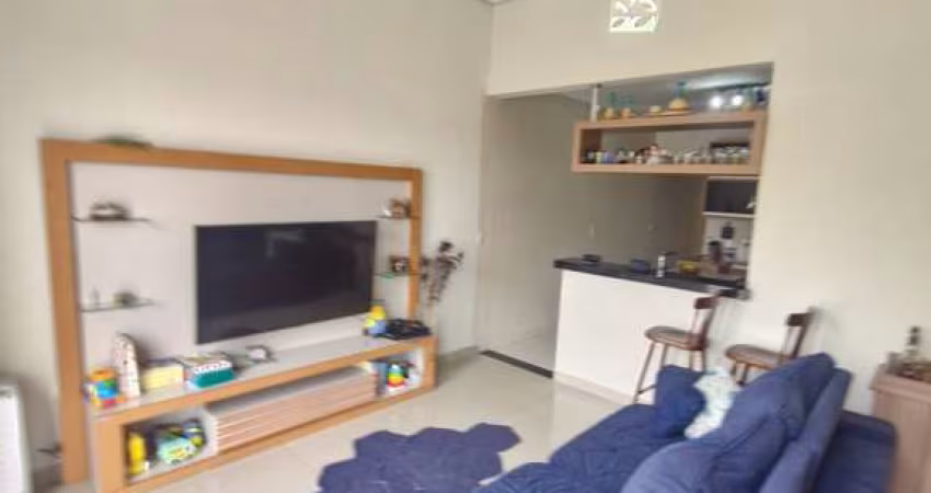 Casa Jardim Regente em Indaiatuba, 3 dormitórios, suíte com closet, área gourmet, garagem para 4 veículos, planejados na cozinha.