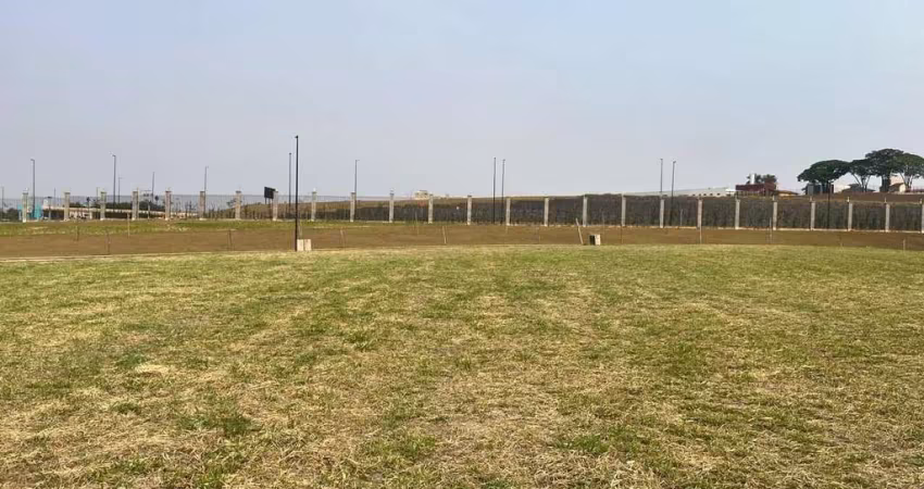Terreno em Condomínio de Luxo em Indaiatuba-SP, Parque Villa dos Pinheiros  510m² de Área Privilegiada!
