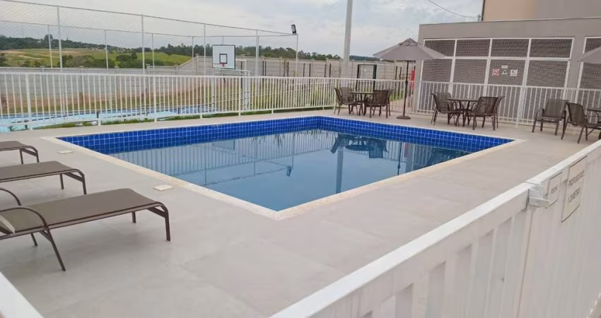 Apartamento Garden a venda no Residencial Cé Azul, Vila Vic Pisa 51 m², piso cerâmico em todo apartamento 2 quartos, sala integrada com sala de jantar