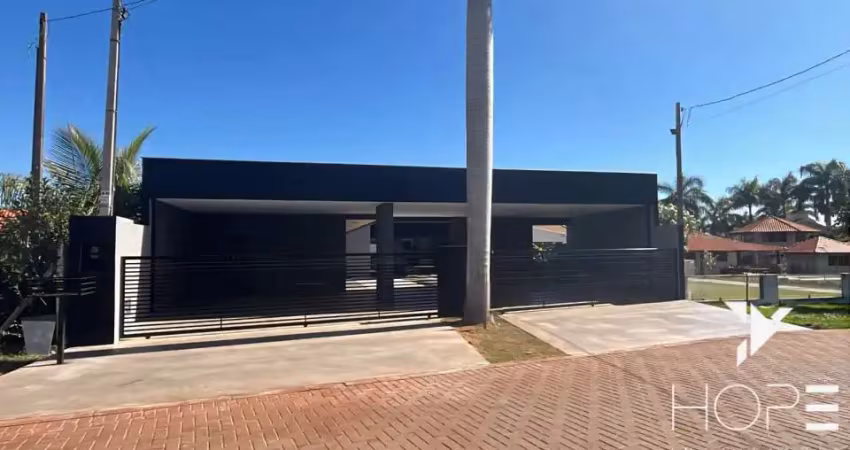 Chacara de alto padrão no condominio rivieira do poente - porteira fechada
