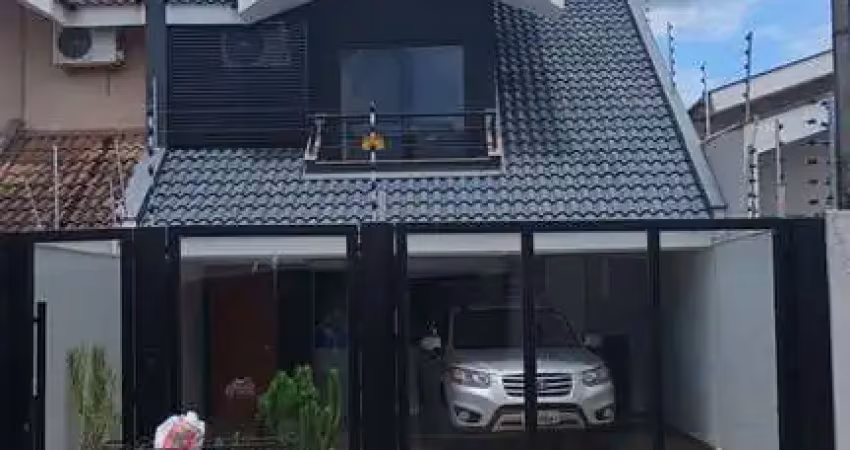 Casa com 2 quartos à venda na Rua Divino Bortolotto, 740, Jardim Cidade Monções, Maringá