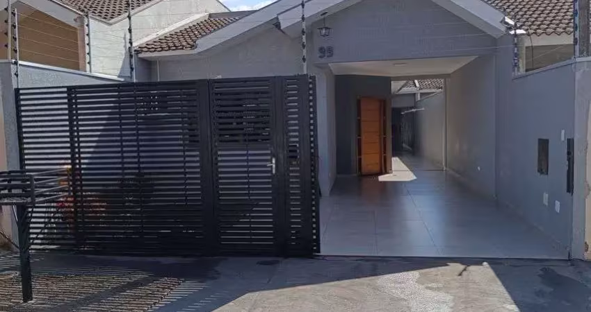 Casa com 3 quartos à venda na Rua Berilo, 99, Jardim Santa Helena, Maringá