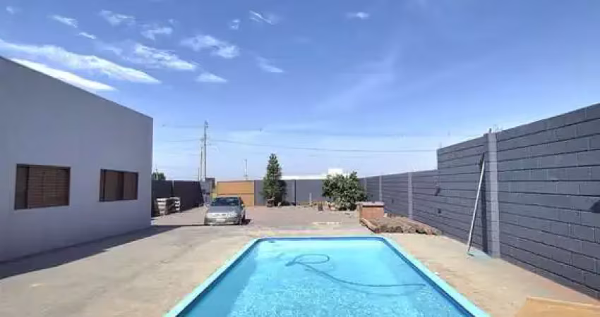 Chácara / sítio com 3 quartos à venda na Rua Carvalho, 375, Loteamento Villa Verde, Iguaraçu