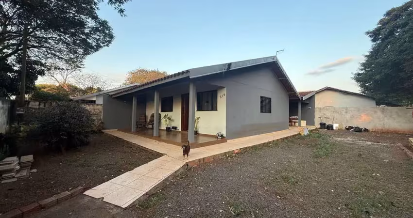 Casa com 3 quartos à venda na Rua Pioneiro Geraldo Portela, 319, Conjunto Habitacional Requião, Maringá