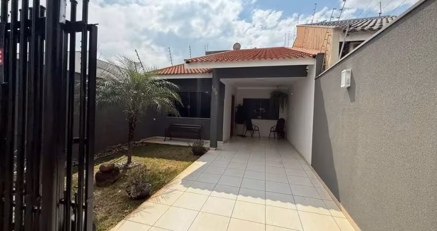 Casa com 3 quartos à venda na Rua Ana Coronado Marquioto, 155, Jardim Paulista III, Maringá