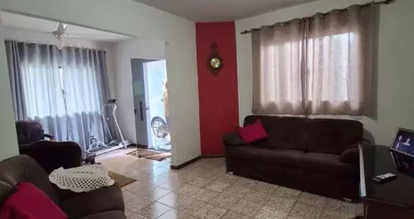 Casa com 2 quartos à venda na Rua Rio Danúbio, 542, Jardim Oásis, Maringá