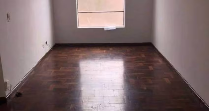 APARTAMENTO NO ED. MAURICIO SCHULMAN