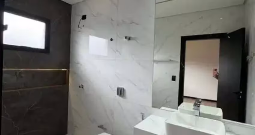 ?✨  Oportunidade Imperdível: Casa Térrea de Esquina à Venda com Amplo Espaço! ✨?