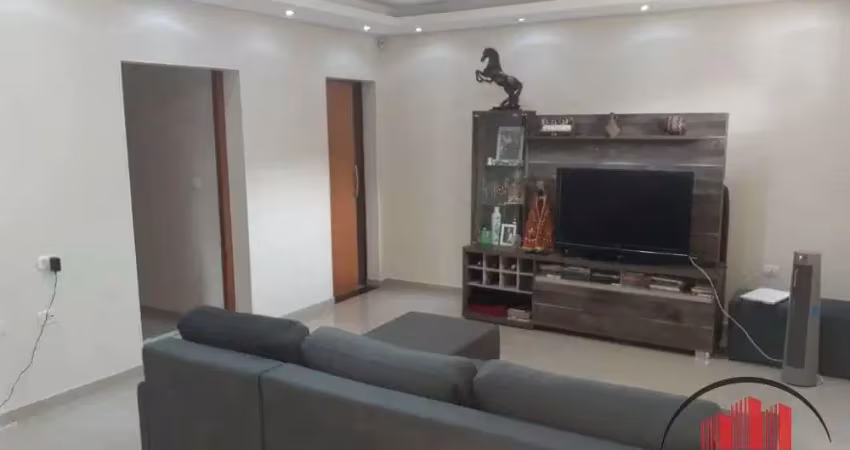 ✨ CASA COM 3 SUÍTES NA ZONA 5 EM MARINGÁ!
