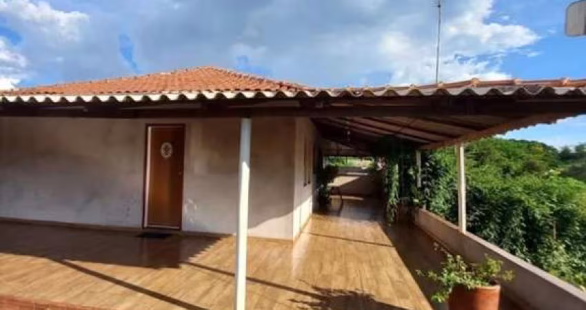 ?CHÁCARA COM 10.000m² A MARGEM DO RIO BANDEIRANTES EM ÁGUA BOA?
