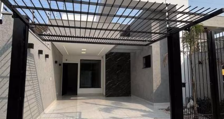 VENDA | Casa, com 3 dormitórios em Jardim Ipanema, Maringá
