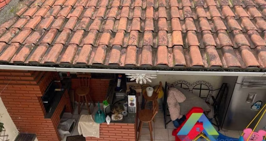 SANTO ANDRÉ Sobrado 280M², 3 dormitórios, 2 vagas, espaço gourmet, com ótima localização e valor !!!
