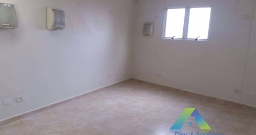 VILA MONTE ALEGRE Casa 320 metros, 3 dormitórios, mais 7 salas , a 10 minutos da estação do metro São Judas, ótima localização e valor !!!