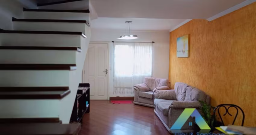 LINDA CASA EM CONDOMINIO FECHADO !!