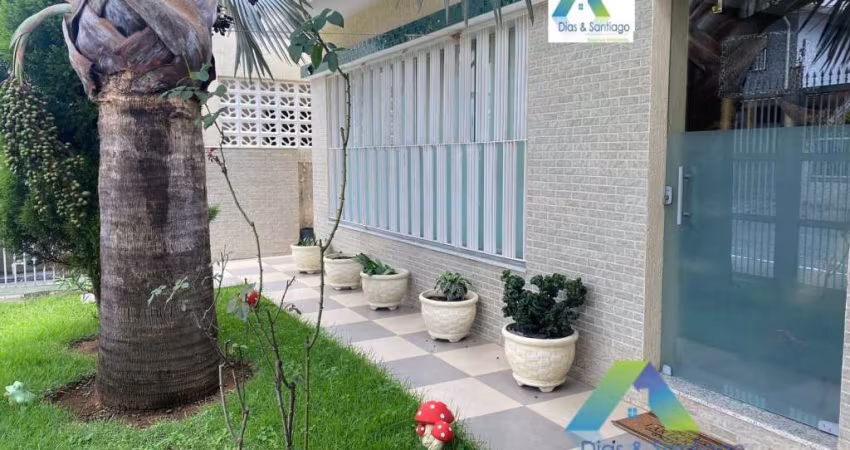 Casa de alto padrão e fino acabamento com 360m² em região privilegiada na região do Jardim da Saúde!