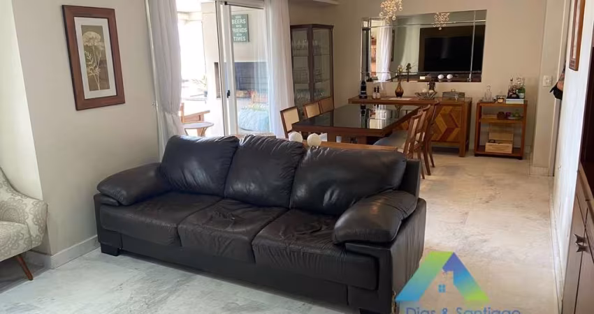 Apartamento à venda com 3 dormitórios e 4 banheiros na Vila Clementino/SP.