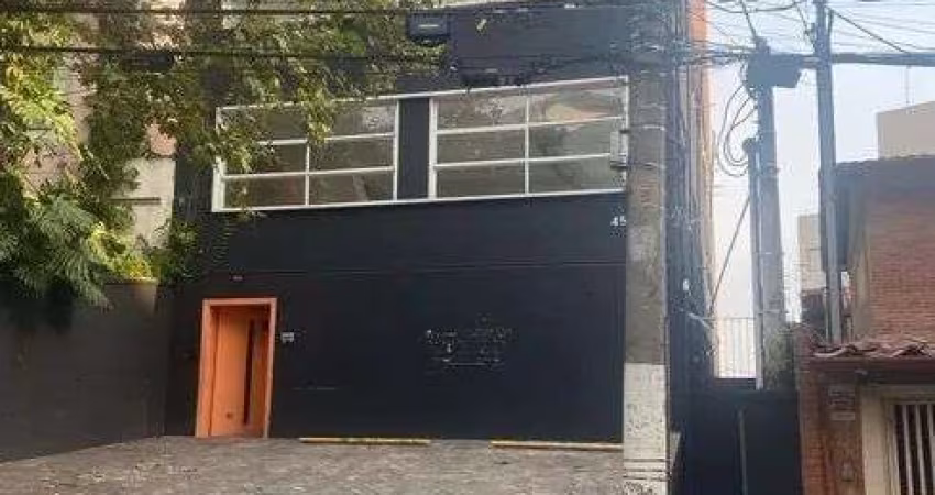 Prédio Comercial com 8 banheiros para alugar na Vila Madalena, São Paulo/SP