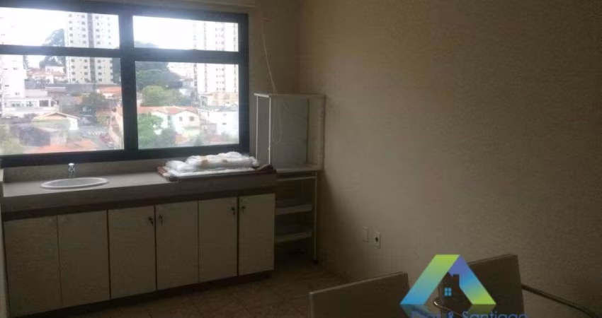 Sala comercial em região privilegiada a 5 minutos da estação do metro Santa Cruz.