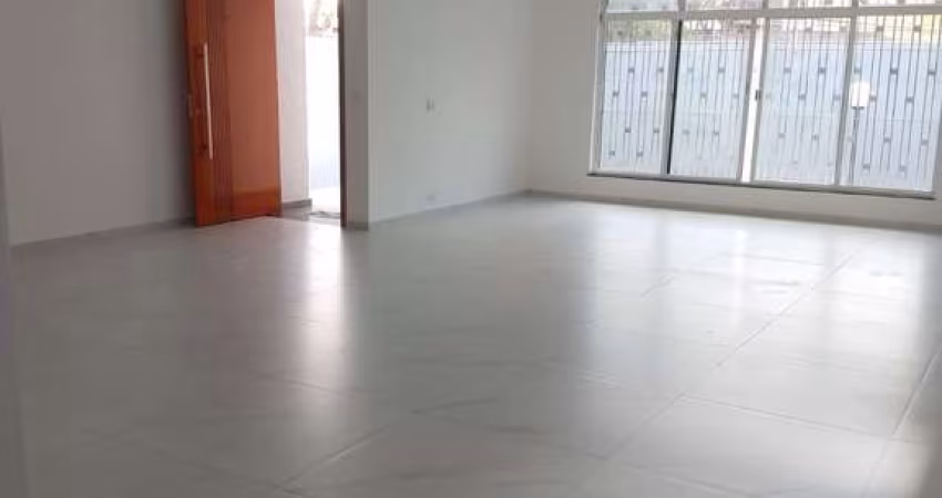 LINDA MANSÃO RECEM CONSTRUIDA COM 4 DORMITÓRIOS E 4 VAGAS NA SAÚDE !!!