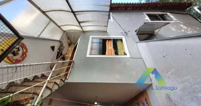 Casa à venda no bairro Parque Industriário - Santo André/SP
