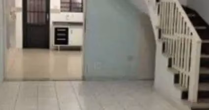 Sobrado Comercial com 4 salas ao lado do Metrô Saúde em Saúde, São Paulo/SP