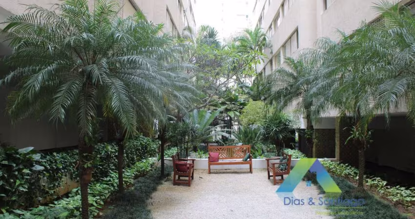 Amplo apartamento com 80m² em localização privilegia no Bairro Cerqueira Cesar a 1km da Estação Metrô Consolação.