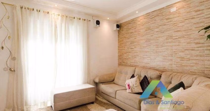 Apartamento com quintal e churrasqueira em condomínio diferenciado, com 2 dormitórios, 2 vagas com área gourmet excelente localização.