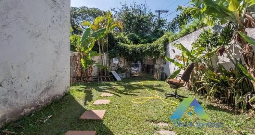 Casa com 4 Quartos e 2 banheiros à Venda, 235 m² por R$ 800.000,00