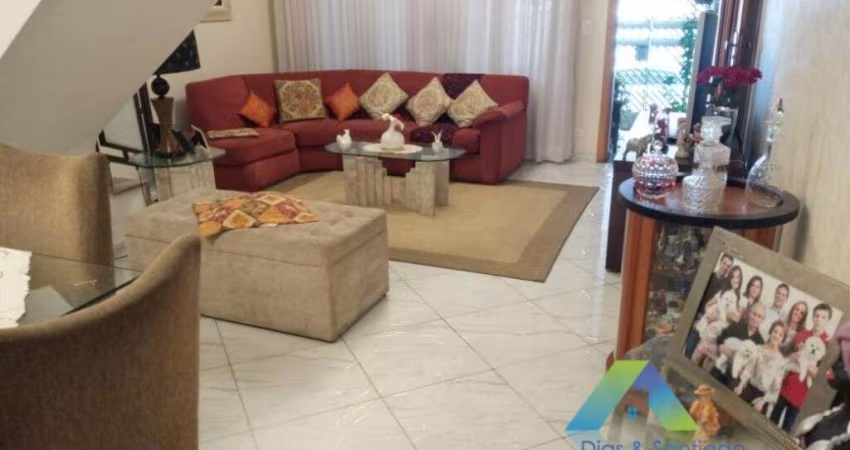 Sobrado com 2 Quartos e 3 banheiros à Venda, 170 m² por R$ 780.000,