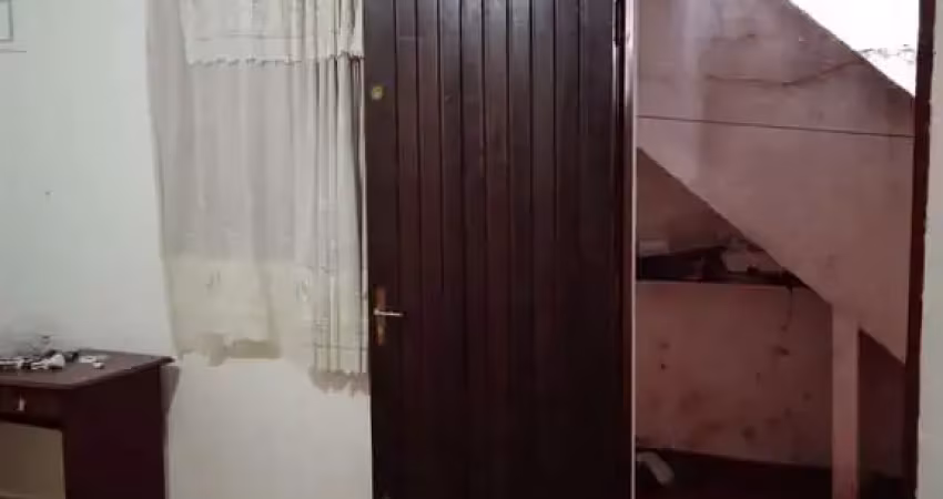 Casa térrea com 2 dormitórios e 2 vagas em vila moraes/sp!