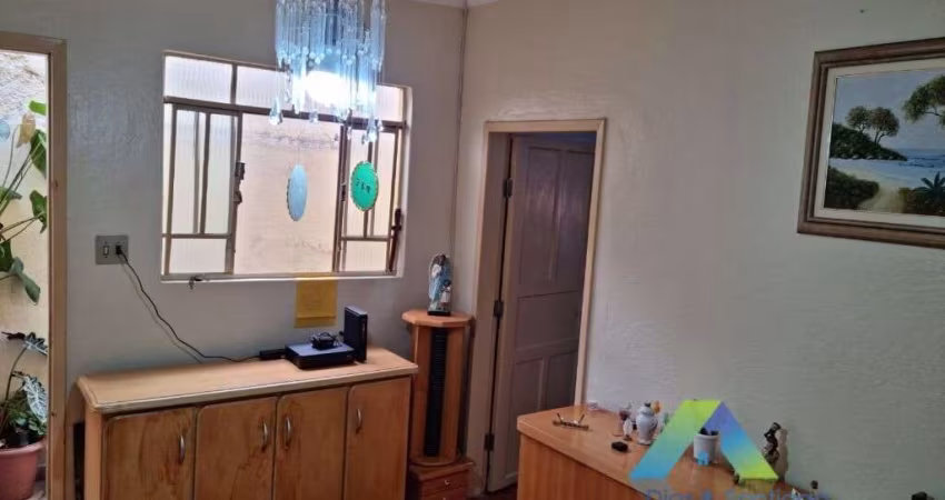 Sobrado com ótima localização  2 dormitórios