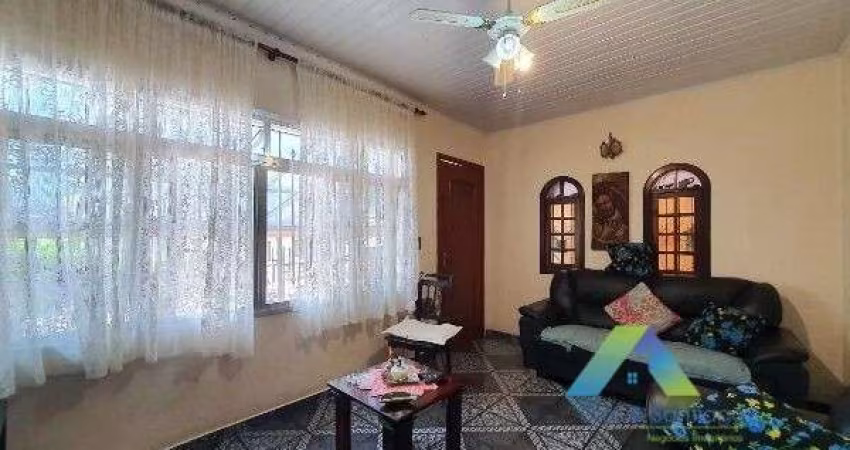 Casa à venda com 180m², 4 quartos e 2 vagas