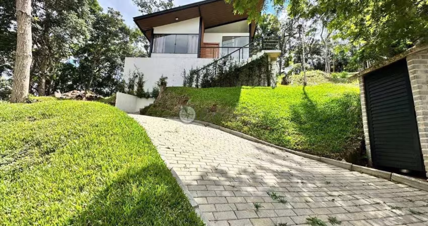 Casa nova com 3 quartos sendo 1 suíte em vargem grande - teresópolis/rj.