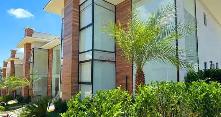 Casa com 4 quartos sendo 2 suítes na Tijuca - Teresópolis/RJ.