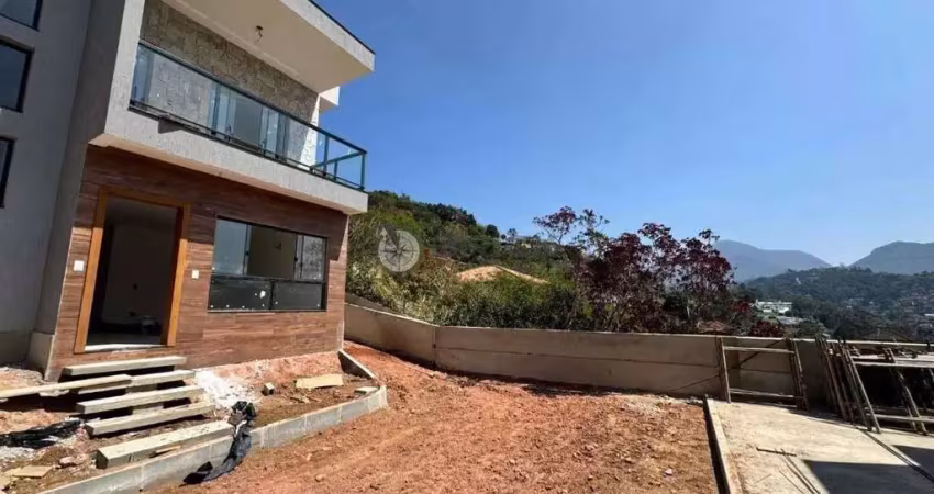 Casa com 3 suítes em condomínio no golfe - teresópolis/rj.
