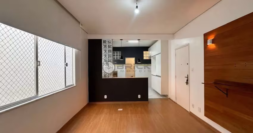 Apartamento com 2 quartos + dependência, 60 m² no Alto - Teresópolis/RJ.