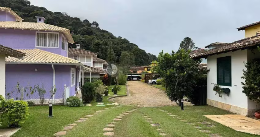 Casa para venda com 3 quartos no green valley -teresópolis/rj.