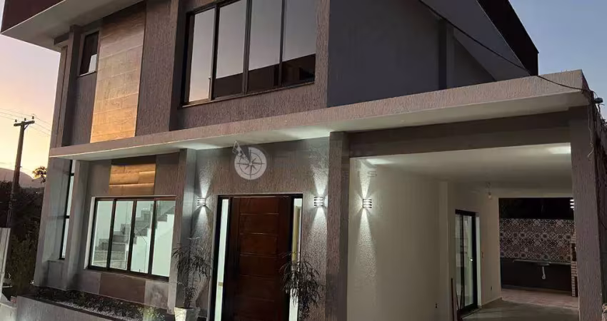 Casa à venda com 4 quartos sendo 3 suítes, 150 m² na várzea - teresópolis/rj.